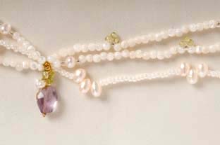 �V�R�΃r�[�Y�A�N�Z�T���[ �l�b�N���X�u���X���b�g�����O�s�A�X