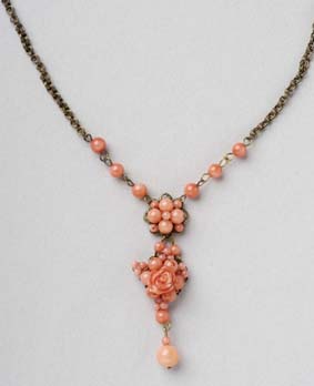 �V�R�΃r�[�Y�A�N�Z�T���[ �l�b�N���X�u���X���b�g�����O�s�A�X