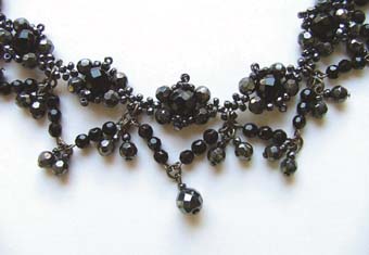 �V�R�΃r�[�Y�A�N�Z�T���[ �l�b�N���X�u���X���b�g�����O�s�A�X